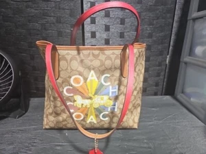 BRANDNEU COACH CITY TASCHE RADIAL REGENBOGEN PRIDE GOLD KHAKI MULTI C6813 - Bild 1 von 9