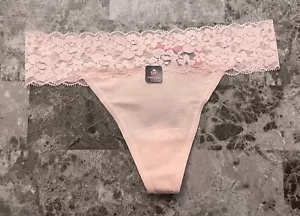 NWT LA SENZA SMALL LIGHT PINK COTTON BLEND FLORAL LACE BAND THONG PANTIES - Picture 1 of 3