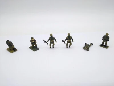 Airfix British Soldiers Painted - OO - Fair/Poor Condition (see description) - Image 1 of 4