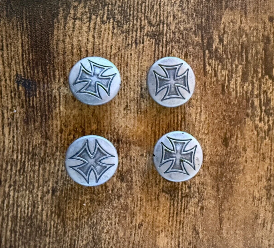 Chaqueta servicio labios hierro cruz botón repuesto (lote de 4) industrial gótico punk Foto 1 de 2