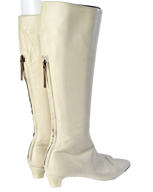 Drops Flat High Boot £310.00 #Shoes #Designer #Expensive #Luxury #Fashion # LouisVuitton