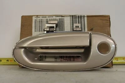 Manija de puerta exterior delantera Ford LH 4F1Z-5422405-BBBPTM (853) NUEVO DE LOTE ORIGINAL Foto 1 de 4