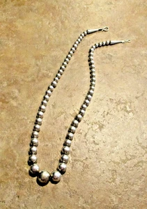 17" Delightful Vintage Navajo Graduated Sterling Silver PEARLS Bead Necklace - Picture 1 of 10