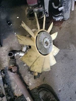 RADIATOR COOLING FAN CLUTCH 2003-2007 HUMMER H2 Foto 1 de 4