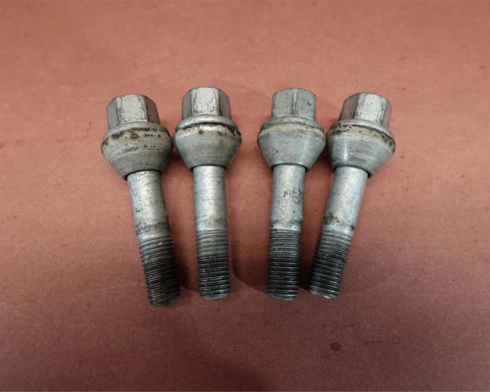 Болты задних колес 1983 - 1992 BMW K100 RS - Изображение 1 из 4