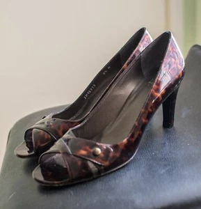 Stuart Weitzman women's blown leather open toe heels size 9,5 M - Picture 1 of 7