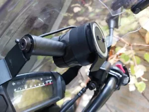 TomTom Rider Tube Mount 22mm Lenker - Bild 1 von 3