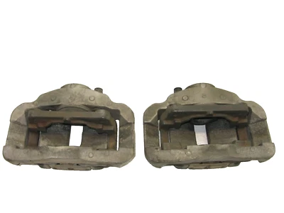 06-10 Par de pinzas de freno delanteras bmw e60 e61 535Xi 530Xi 528Xi 525Xi 021219 Foto 1 de 4