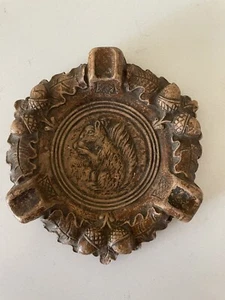 Vtg Syroco wood Squirrel ashtray bordered with acorns and leaves circa 1930 - Picture 1 of 3
