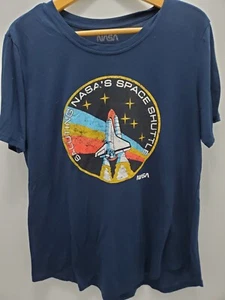 Camiseta del transbordador espacial de la NASA para hombre XL gráfica manga corta azul poliéster/rayón - Imagen 1 de 7