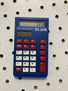 Calculadora de energía solar y cubierta azul Texas Instruments TI-108 - Imagen 1 de 3