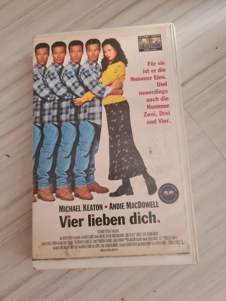 Vier lieben Dich VHS - Bild 1 von 1