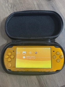 Sony PSP 3000 Console - GOLD + New Battery & Charger 8GB - Picture 1 of 2