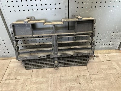 2015-2022 GMC Canyon Air Shutter 84497856 Factory OEM Replacement Part R24932 Foto 1 de 4