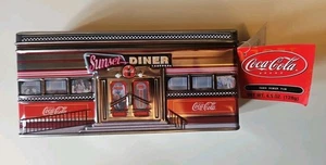 Coca Cola "The Sunset Diner" 50er Jahre Stil von Blechdose Sammlerstück 8,5x4x2,5 - Bild 1 von 10