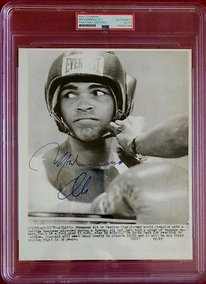 MUHAMMAD ALI 8x10 Psa/Dna Slabbed Autographed Signed  1970's Press Photo Rare 🥊 - Image 1 of 4