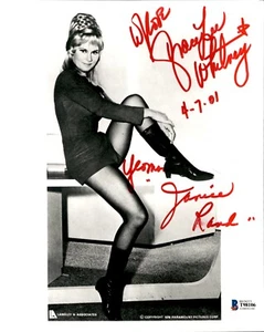 Grace Lee Whitney signiertes Star Trek TOS Janice Rand 8 x 10 Foto #1 Beckett Echtheitszertifikat - Bild 1 von 1