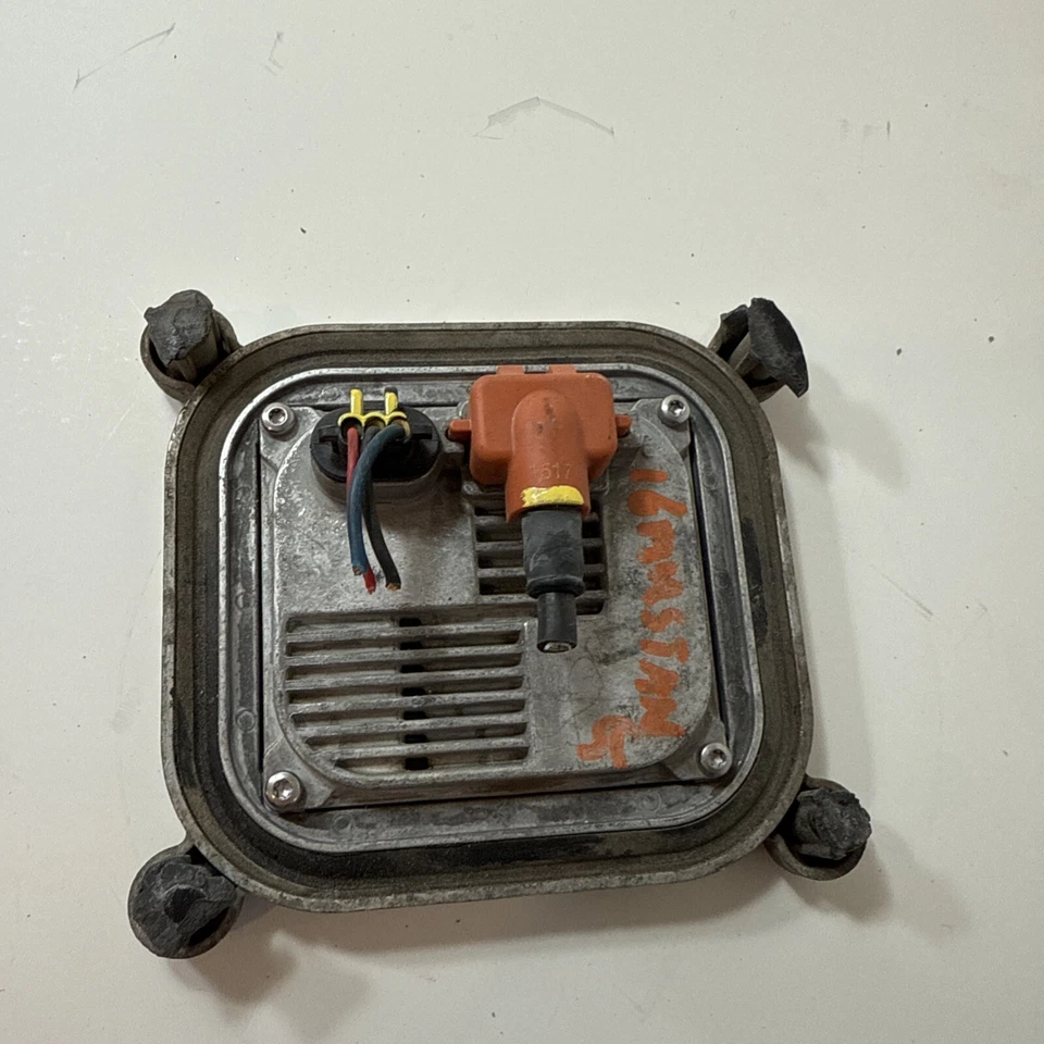 2016 FORD MUSTANG XENON HEADLIGHT BALLAST HID CONTROL UNIT MODULE OEM - Image 1 of 4