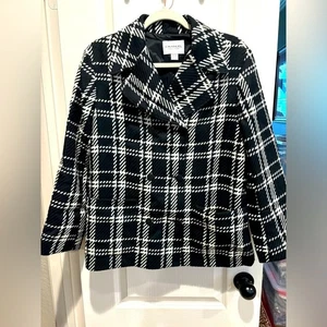 EMANUEL. UNGARO. Black white plaid pico size 4/38. Double breasted - Picture 1 of 8