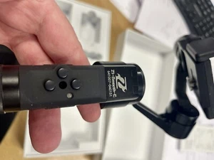 Zhi Yun Smooth C/R 3 six’s handheld stabilising gimbal - Picture 1 of 4