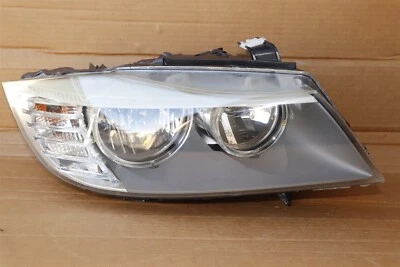 09-11 BMW E90/E91 330i 335D 4dr Halogen Headlight Passenger Right RH  - Image 1 of 4