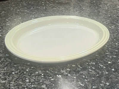 NUEVO Plato de gres ovalado grande Le Creuset de 18" x 13", duna Foto 1 de 4