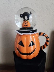 Taza de Halloween con globo de nieve calabaza y tapa de gato - Imagen 1 de 6