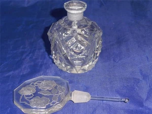 VINTAGE MORLEE PERFUME BOTTLE Etched Glass ROSES Stopper Czech Glass - Picture 1 of 12