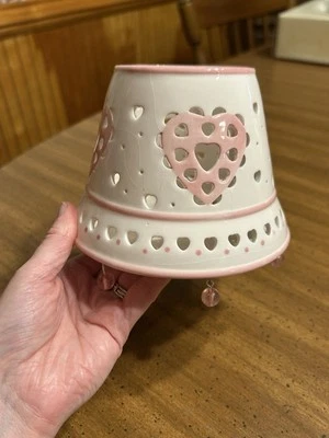 HOMCO Sweetheart Rosa Corazón Cerámica Vela Topper Con Cuentas Colgantes 4" Foto 1 de 4