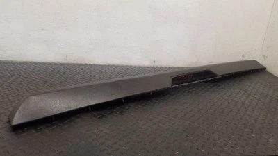 03-06 Chevrolet Avalanche Liftgate Upper Molding Spoiler OEM 88979804 - Image 1 of 4