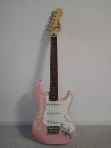 Hello Kitty Stratocaster Squier by Fender Electric Guitar Pink w/Soft case Mint - Picture 1 of 2