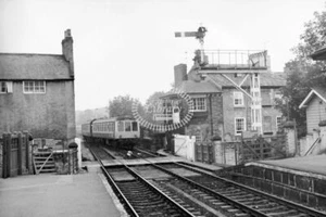 PHOTO BR British Railways Station Scene - KNARESBOROUGH 3 - Picture 1 of 1