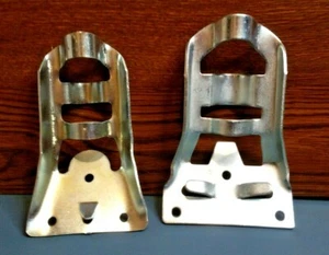 VINTAGE Stamped Steel Flag Pole Bracket 3/4" Pole NEW OLD STOCK  - Picture 1 of 13