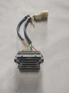 KTM 450 SX-F 2008 regulador de voltaje 77211034000 - Imagen 1 de 3