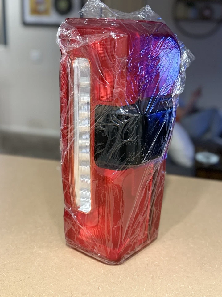  Ford F250 F350 Super Duty 2023-2024 Right Side LED Tail Light W/ Blind Spot - Image 1 of 4