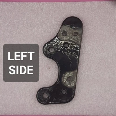 HYOSUNG GT125R GT250R DELANTERO IZQUIERDO Reposapiés Soporte Soporte Montaje Trasero PLACA LH Foto 1 de 4