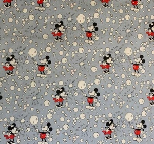 Disney Mickey mouse Fabric  Bubbles On light Blue - 100% Cotton - BTY - Picture 1 of 4