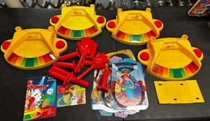 PIE FACE SHOWDOWN Game Hasbro 2015 Fun Family Game PARTS ONLY ARMS NOT WORKING - Picture 1 of 6