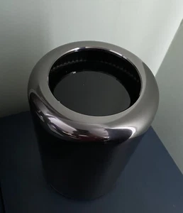 Mac Pro 2013 12 Core, 64GB, 1 TB SSD, D500 Dual GPU - Picture 1 of 1