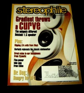 Stereophile Zeitschrift August 2010 - Helsinki 1,5 Sprecher - Dr. Hund Hi-Fi hungrig - Bild 1 von 1
