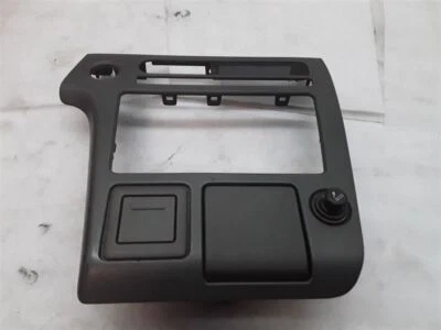 Dash Radio Bezel Trim 2002 INFINITI QX4 10-2-10N - Изображение 1 из 4