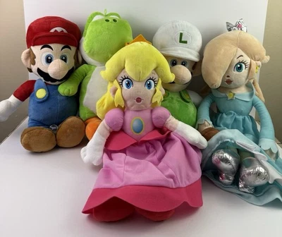 "Lote de 5 peluches de Super Mario Bros Mario Fire Luigi Peach Yoshi 16""-21"" *Leer*" Foto 1 de 4