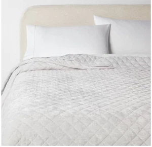 Threshold Velvet Diamond Stitch Quilt Full/Queen, Light Grey - Picture 1 of 4