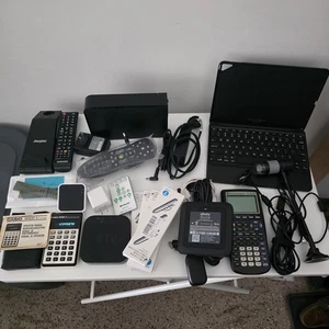 Lotto misto elettronica così com'è/per ricambi o riparazione/vintage/NUOVA - vedi foto - Foto 1 di 8