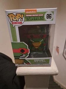 FUNKO POP TEENAGE MUTANT NINJA TURTLES 8 BIT RAPHAEL - Picture 1 of 6