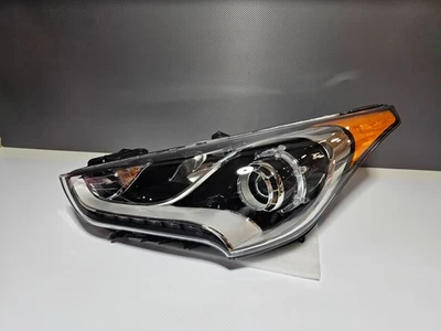 Hyundai Veloster OEM Left Headlight 2012 2013 2014 2015 2016 2017 - Image 1 of 4