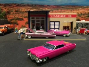 1:64 Hot Wheels Hard Rock Cafe Limited Ed 1963 63 Cadillac Coupe De Ville Pink  - Picture 1 of 7