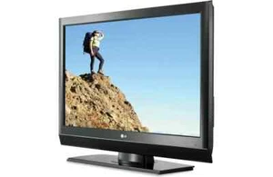 LG 26" HD Ready LCD TV (Model 26LC7D) - Picture 1 of 2