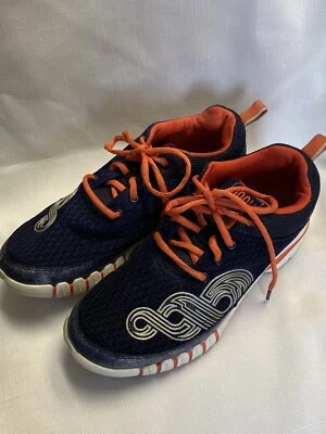 Zapatos de entrenamiento cruzado de caña baja con cordones flexibles de yoga Ahnu para mujer talla 7 Foto 1 de 4