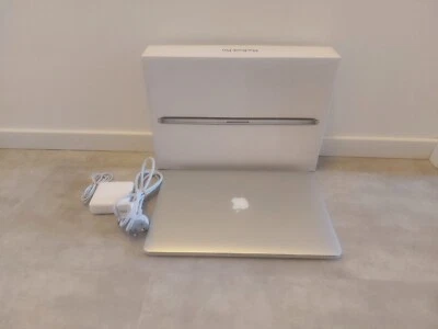 Apple MacBook Pro 15 Mitte 2012  A1398 i7 2,3GHz 256GB SSD 8GB - Bild 1 von 4